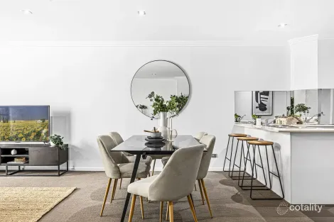 Property photo of 11/26-34 McElhone Street Woolloomooloo NSW 2011