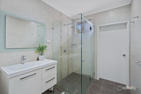 Property photo of 8 Briggs Close Whitfield QLD 4870