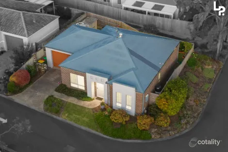 Property photo of 1/27 Jefferson Road Garfield VIC 3814