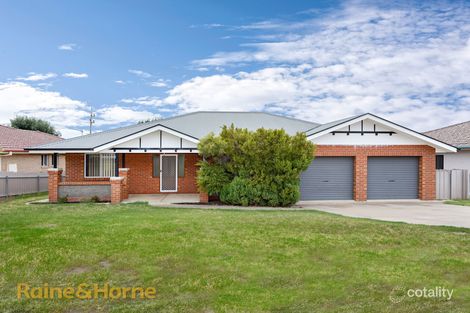 Property photo of 11 Nathan Place Kooringal NSW 2650