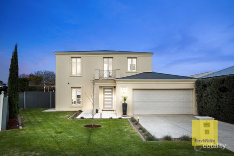 8 Webster Ct, Highton, VIC 3216