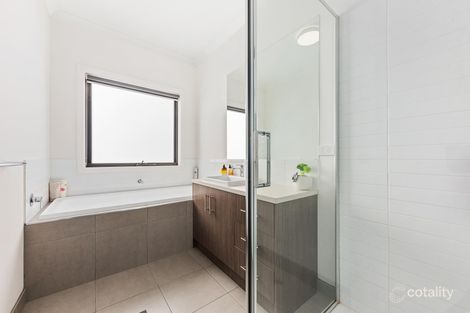 Property photo of 1/47 Katrina Drive Burnside Heights VIC 3023