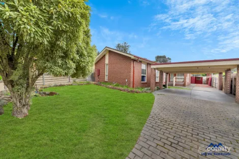 Property photo of 6 Mahon Crescent Narre Warren VIC 3805