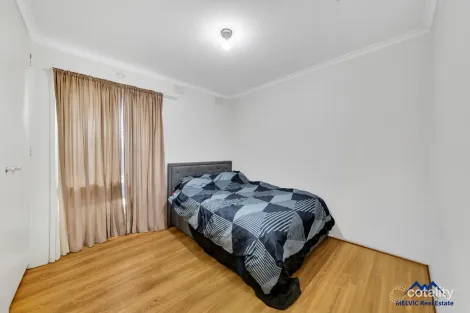 Property photo of 6 Mahon Crescent Narre Warren VIC 3805