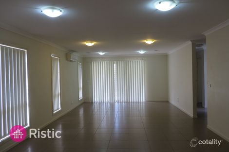 Property photo of 11 Peak Crescent Doreen VIC 3754