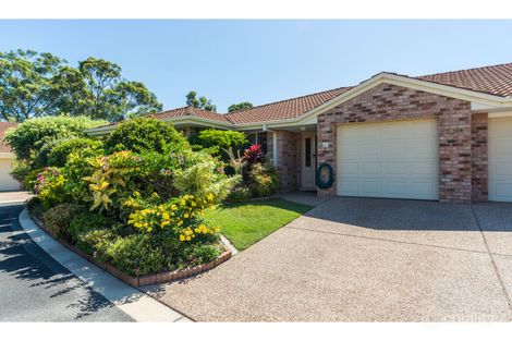 Property photo of 4/218 Central Street Labrador QLD 4215