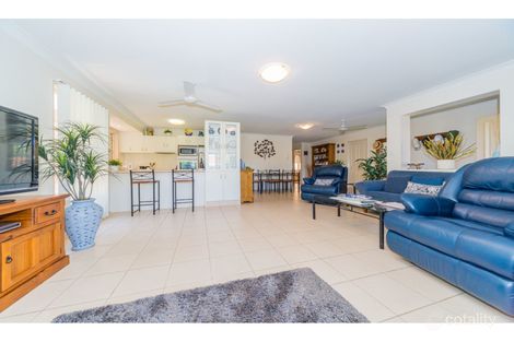 Property photo of 4/218 Central Street Labrador QLD 4215