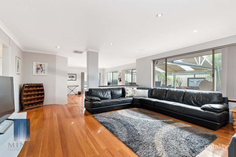 Property photo of 6 Gledhill Way Leeming WA 6149