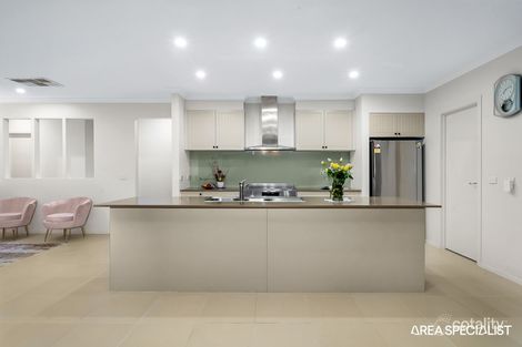 Property photo of 32 Noremac Grove Lyndhurst VIC 3975