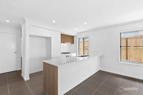 27 Cottee Cct, Park Ridge, QLD 4125