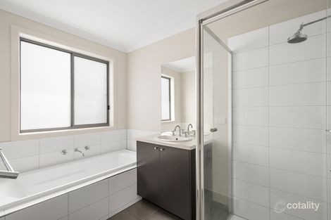 Property photo of 18 Hamlin Street Doreen VIC 3754