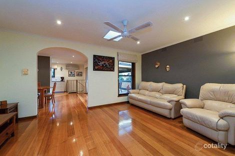 Property photo of 3 Haliday Court Greensborough VIC 3088