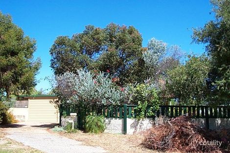 16 Greville Way, Girrawheen, WA 6064