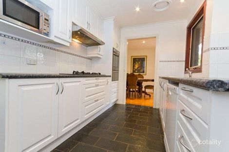 Property photo of 22 Fraser Crescent Wantirna South VIC 3152
