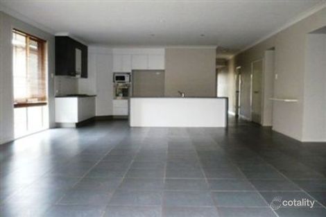 Property photo of 14 Birdwing Crescent Kallangur QLD 4503