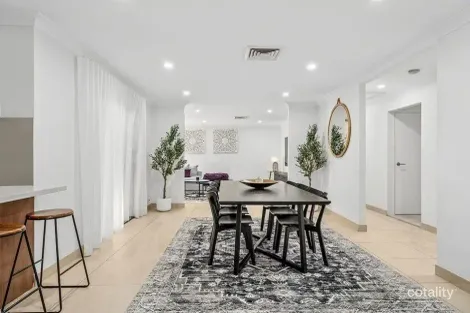 Property photo of 19 Port Macquarie Avenue Hoxton Park NSW 2171