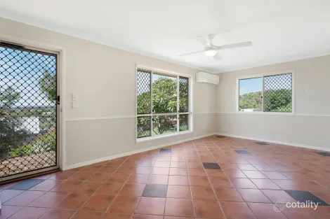 Property photo of 9 Logan Court Plainland QLD 4341