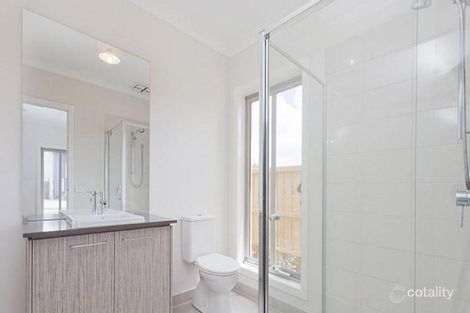 Property photo of 28 Penshurst Avenue Williams Landing VIC 3027