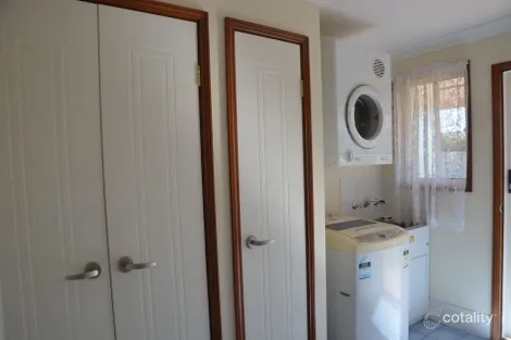 Property photo of 31 Wilkinson Boulevard Hunterview NSW 2330