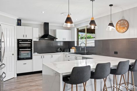 44 Green Point Dr, Belmont, NSW 2280