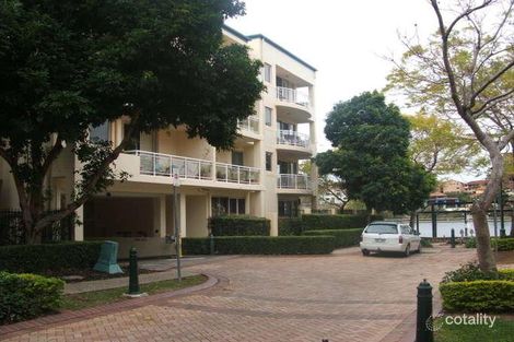 Property photo of 21/55 Baildon Street Kangaroo Point QLD 4169