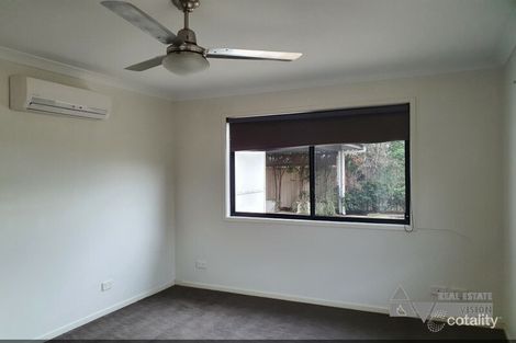 Property photo of 2/17 Newman Drive Emerald QLD 4720