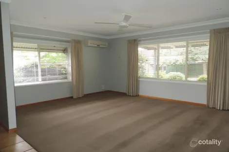 Property photo of 8 Lachlan Court Bright VIC 3741