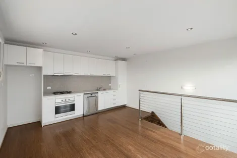 Property photo of 10/11 Bluff Avenue Elwood VIC 3184