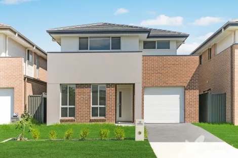 17 WITCHINGHAM ST, MARSDEN PARK, NSW 2765