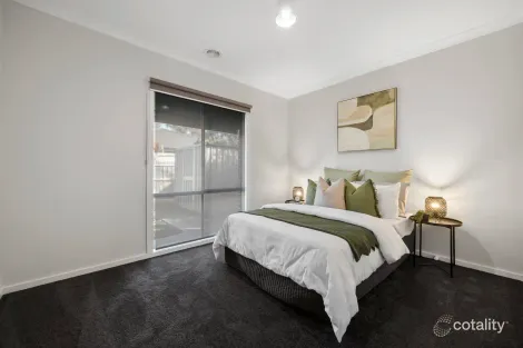 Property photo of 13 Creswick Avenue Eynesbury VIC 3338