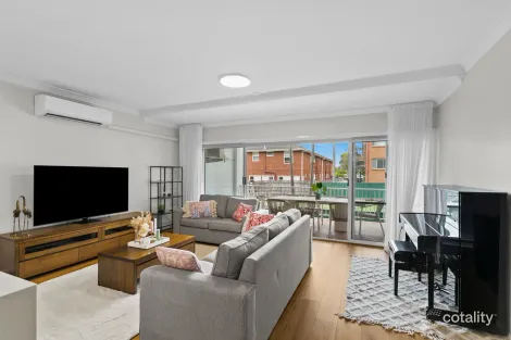 2/73 Campbell St, Wollongong, NSW 2500