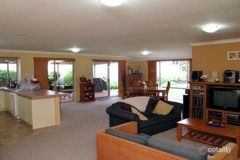 Property photo of 6 Parilla Court Greenfields WA 6210