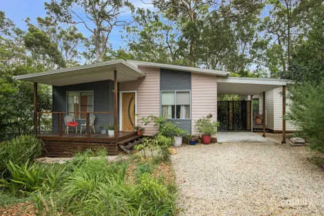 Property photo of 2 Lake Point Way Murrays Beach NSW 2281