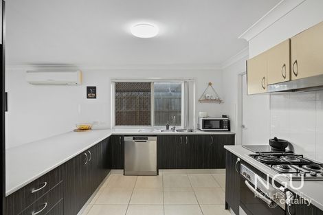 Property photo of 21 Bellbird Drive Bellbird Park QLD 4300