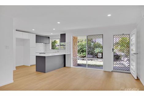 24/8 Gooding Dr, Merrimac, QLD 4226