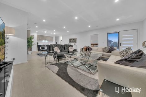 2/13 Carmen Ct, Hampton Park, VIC 3976