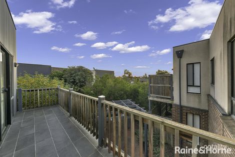 Property photo of 21/9 Petrea Place Harkness VIC 3337