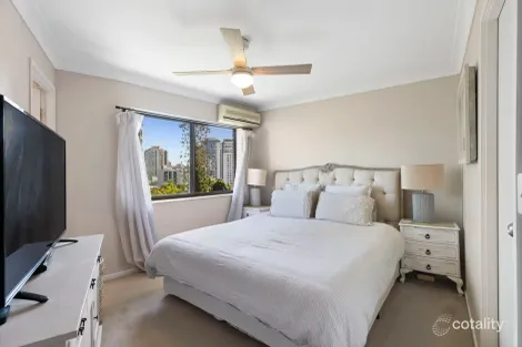 Property photo of 14/41-45 Lambert Street Kangaroo Point QLD 4169