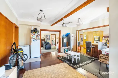 Property photo of 43 Sydney Street Redcliffe QLD 4020