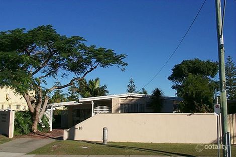 18 T E Peters Dr, Broadbeach Waters, QLD 4218