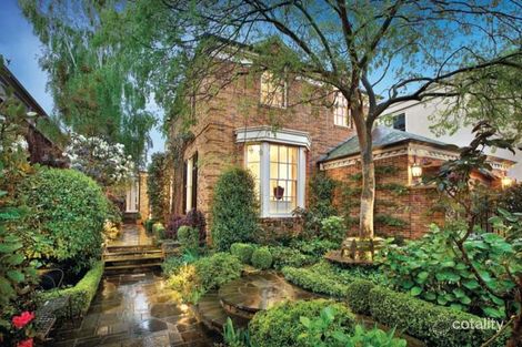 Property photo of 13 Millicent Avenue Toorak VIC 3142