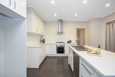 Property photo of 22 Queen Street Colac VIC 3250