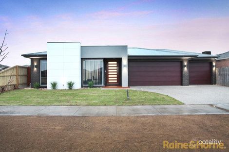 12 The Esplanade, Taylors Hill, VIC 3037