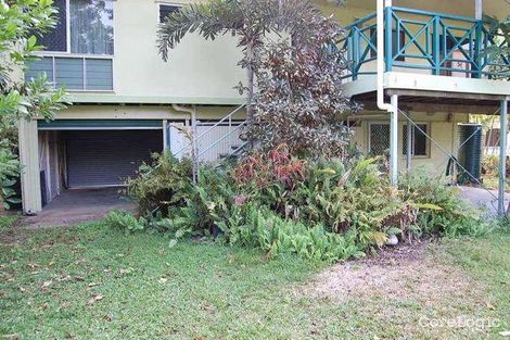Property photo of 38 Maud Street Flying Fish Point QLD 4860
