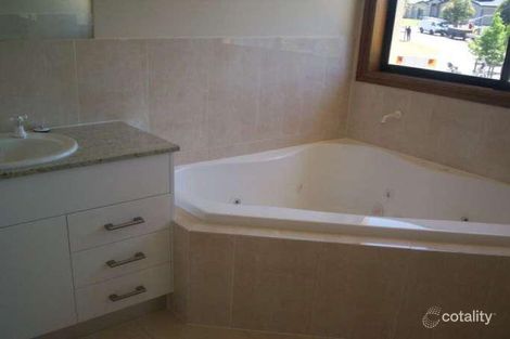 Property photo of 27 Rowanbrae Crescent Bella Vista NSW 2153