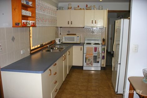 Property photo of 36 Coronation Avenue Beachmere QLD 4510