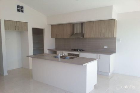Property photo of 33 Kinetic Way Craigieburn VIC 3064