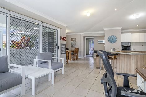 Property photo of 14 Dennis Crescent South West Rocks NSW 2431