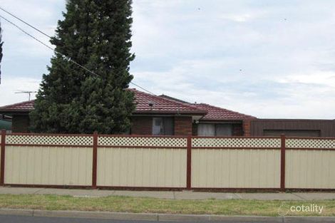 Property photo of 25 Kinterbury Drive Kings Park VIC 3021