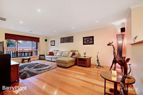 Property photo of 6 Fleming Terrace Pakenham VIC 3810